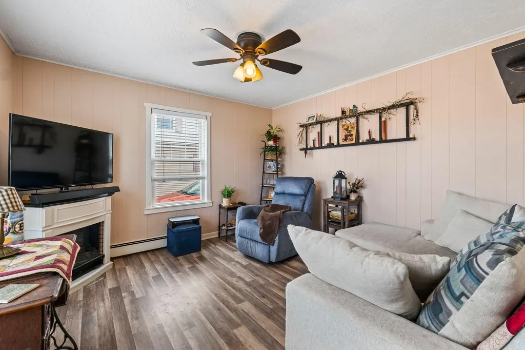 27 Drew Street Lewiston ME 04240