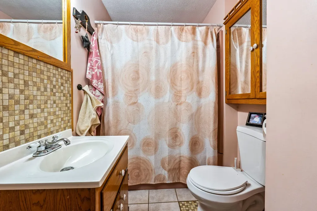 27 Drew Street Lewiston ME 04240