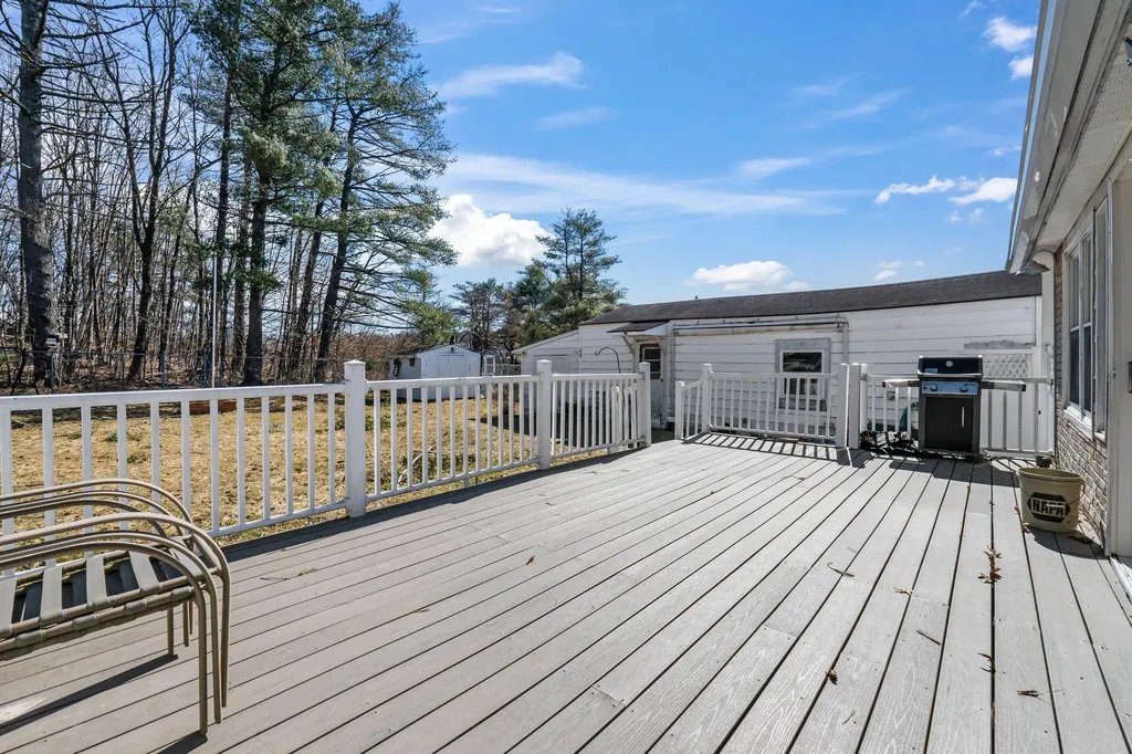 27 Drew Street Lewiston ME 04240