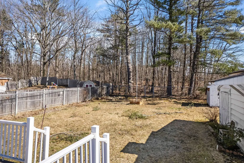 27 Drew Street Lewiston ME 04240