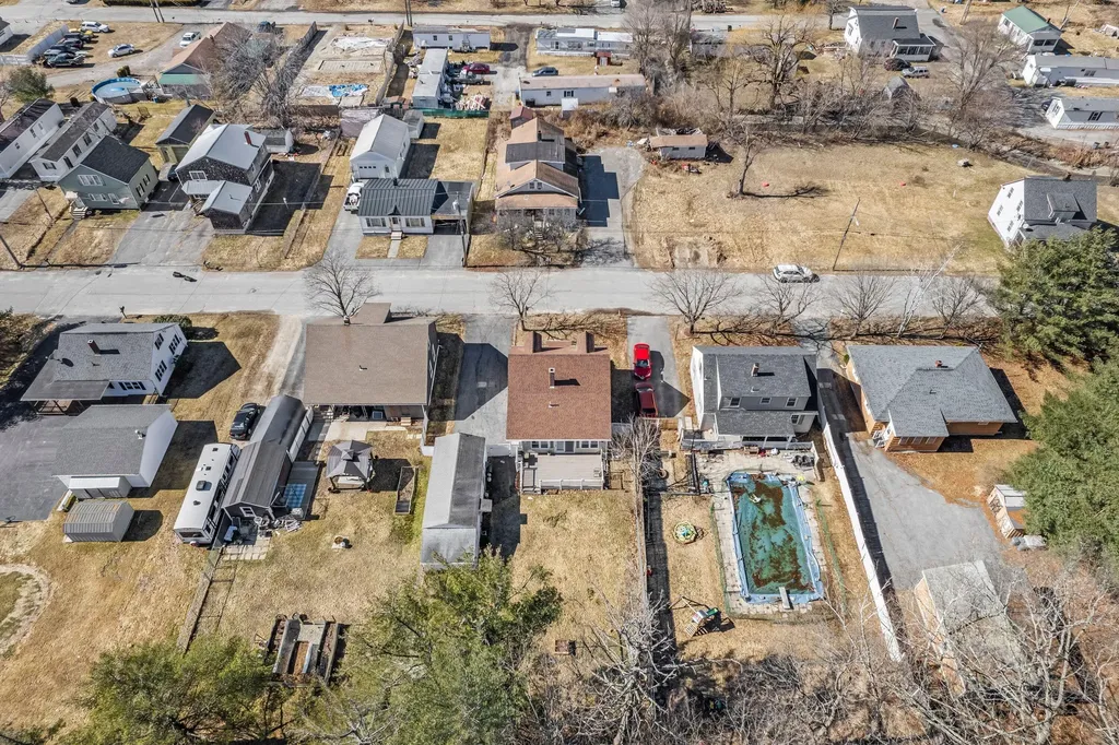 27 Drew Street Lewiston ME 04240