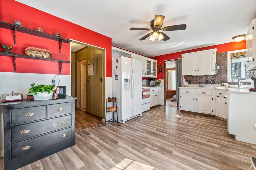 27 Drew Street Lewiston ME 04240