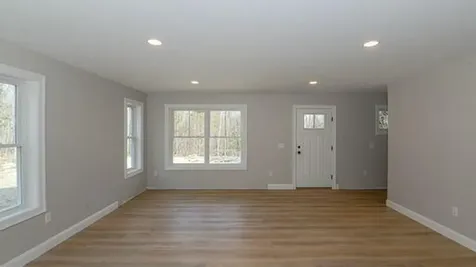 210 Middle Road Naples ME 04055