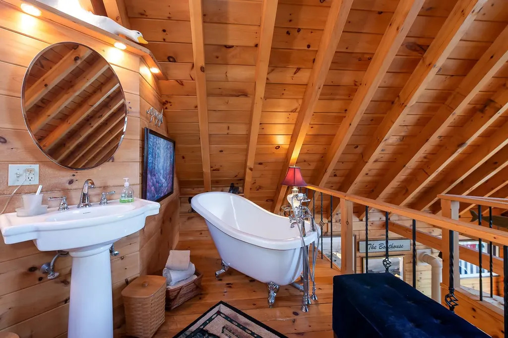 76 Seal Ledge Lane Harpswell ME 04079