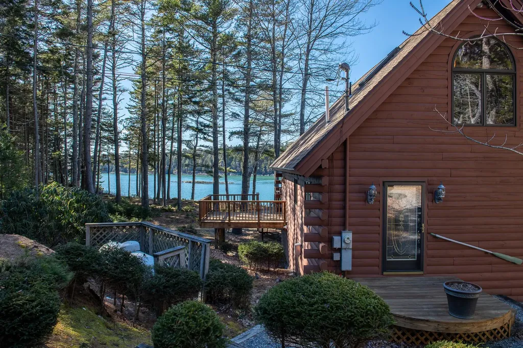 76 Seal Ledge Lane Harpswell ME 04079