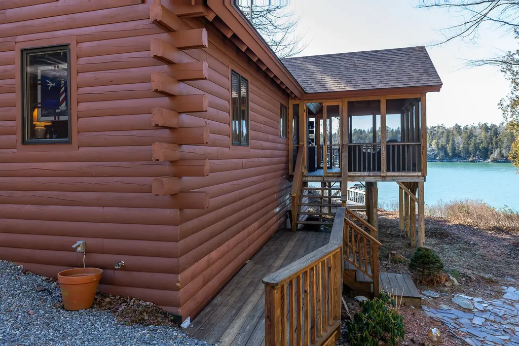 76 Seal Ledge Lane Harpswell ME 04079