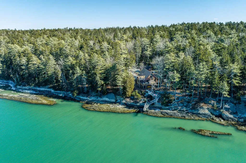 76 Seal Ledge Lane Harpswell ME 04079