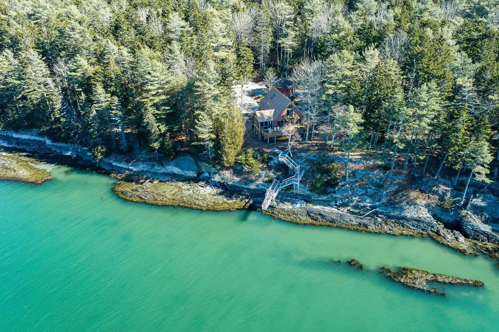 76 Seal Ledge Lane Harpswell ME 04079