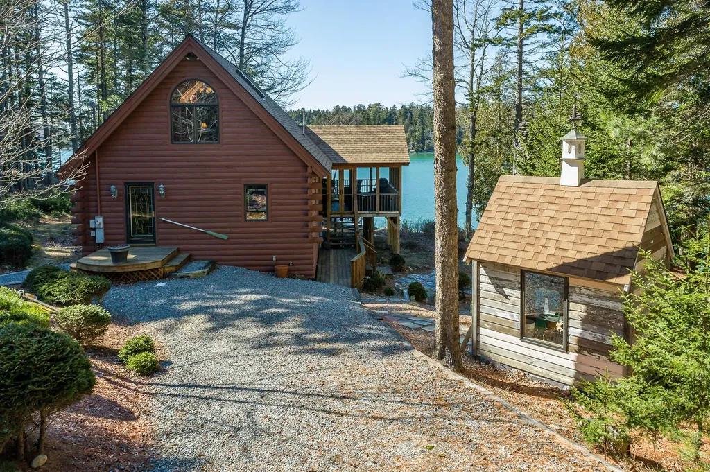 76 Seal Ledge Lane Harpswell ME 04079
