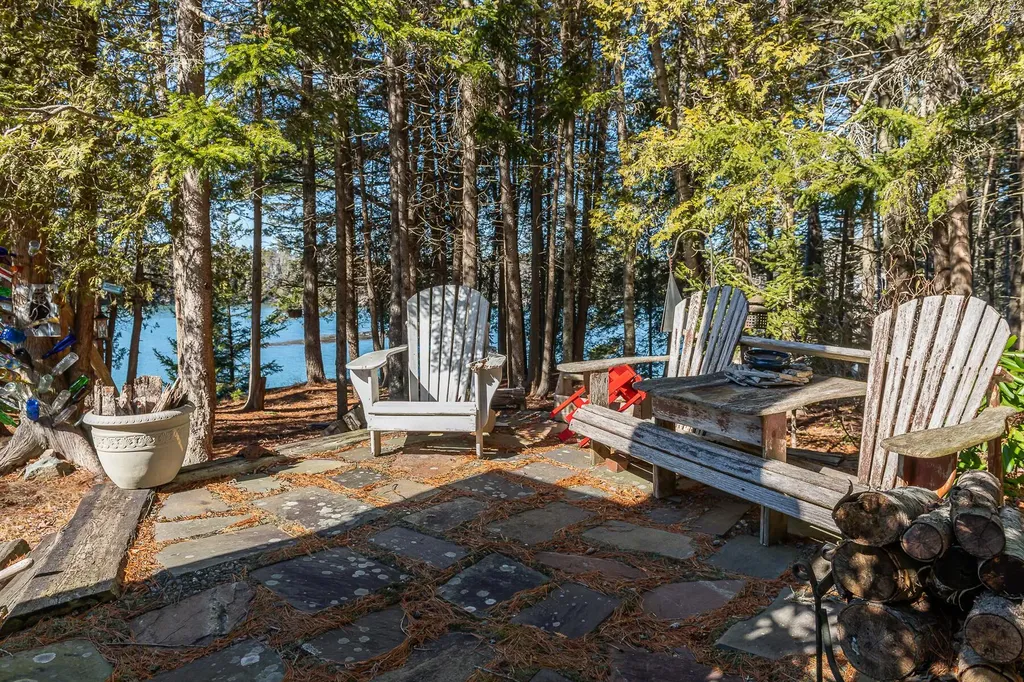 76 Seal Ledge Lane Harpswell ME 04079