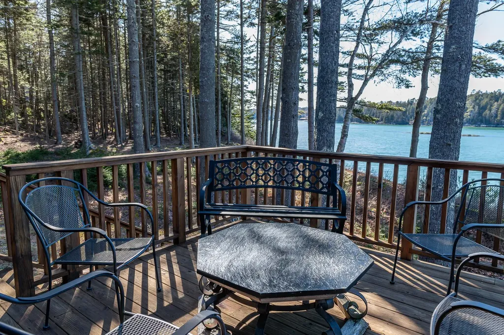 76 Seal Ledge Lane Harpswell ME 04079