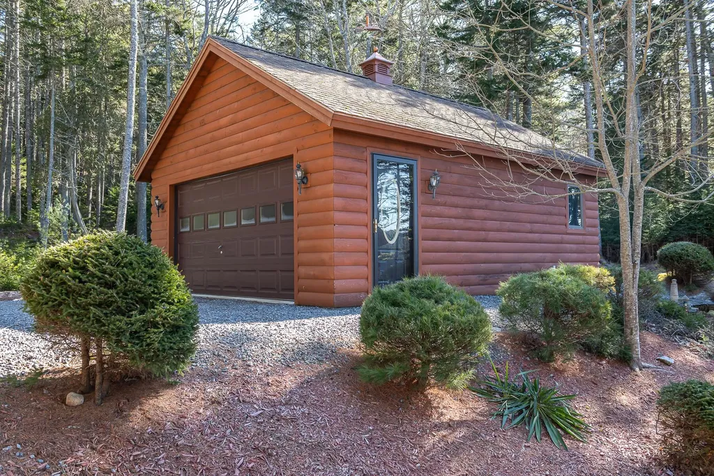 76 Seal Ledge Lane Harpswell ME 04079