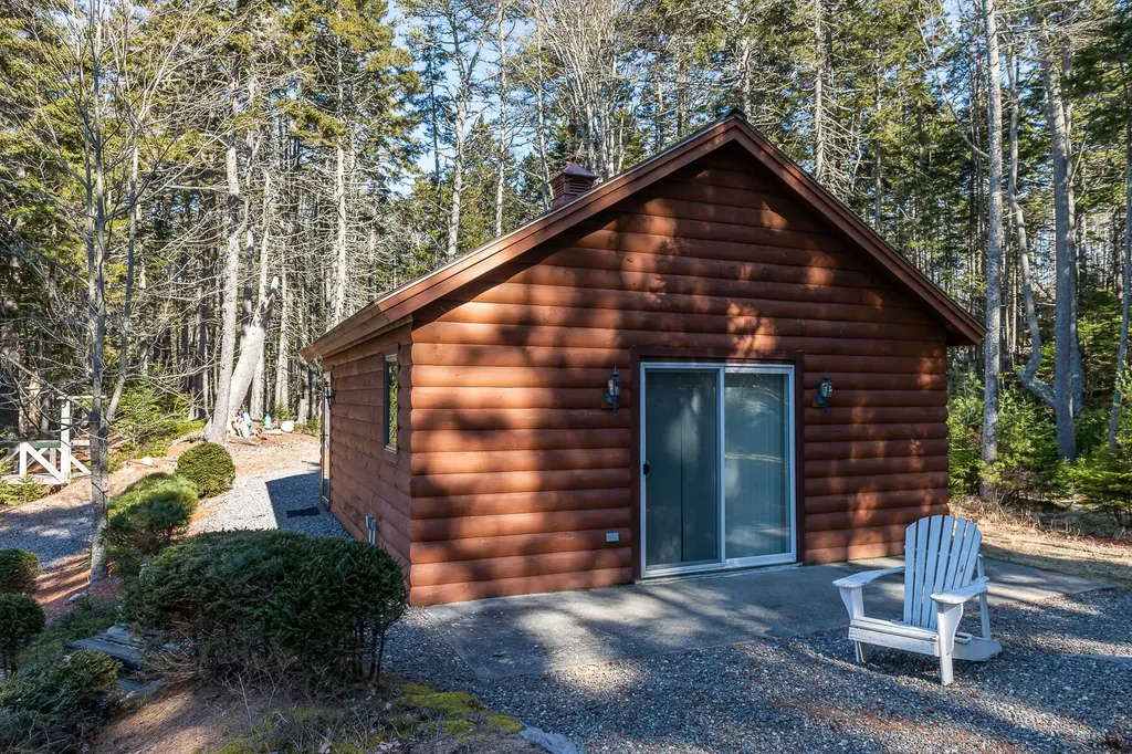 76 Seal Ledge Lane Harpswell ME 04079