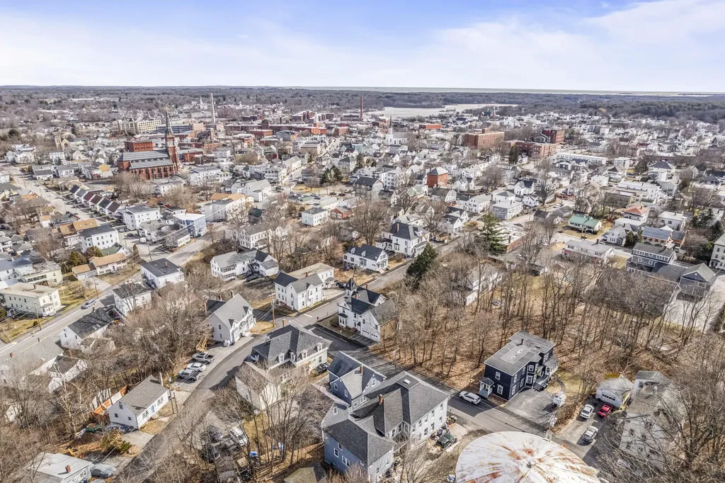 102 Bradbury Street Biddeford ME 04005
