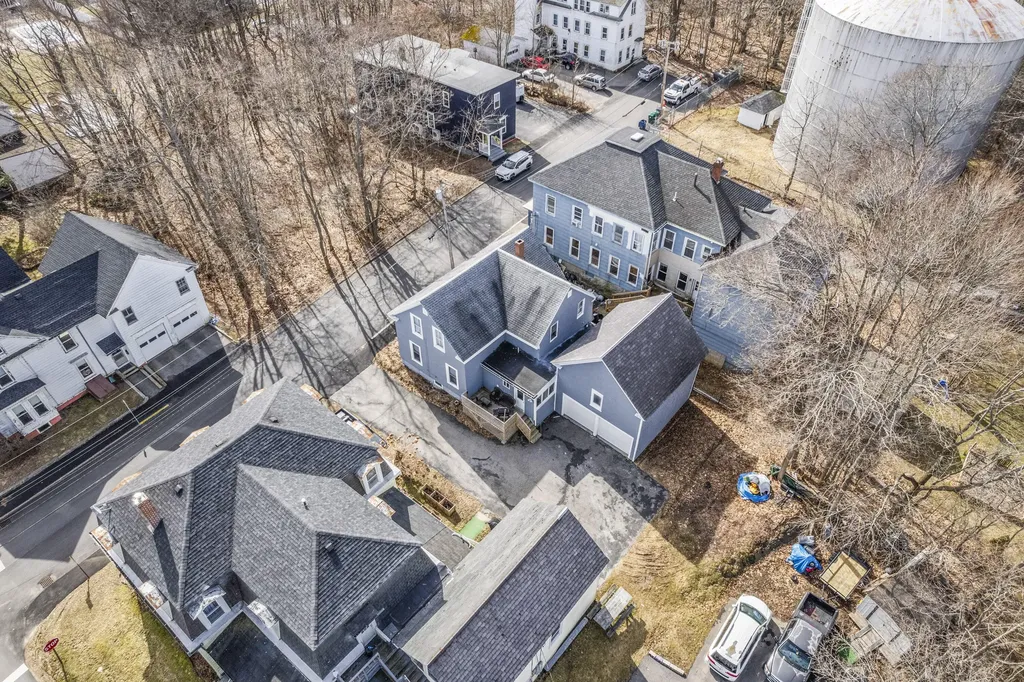 102 Bradbury Street Biddeford ME 04005