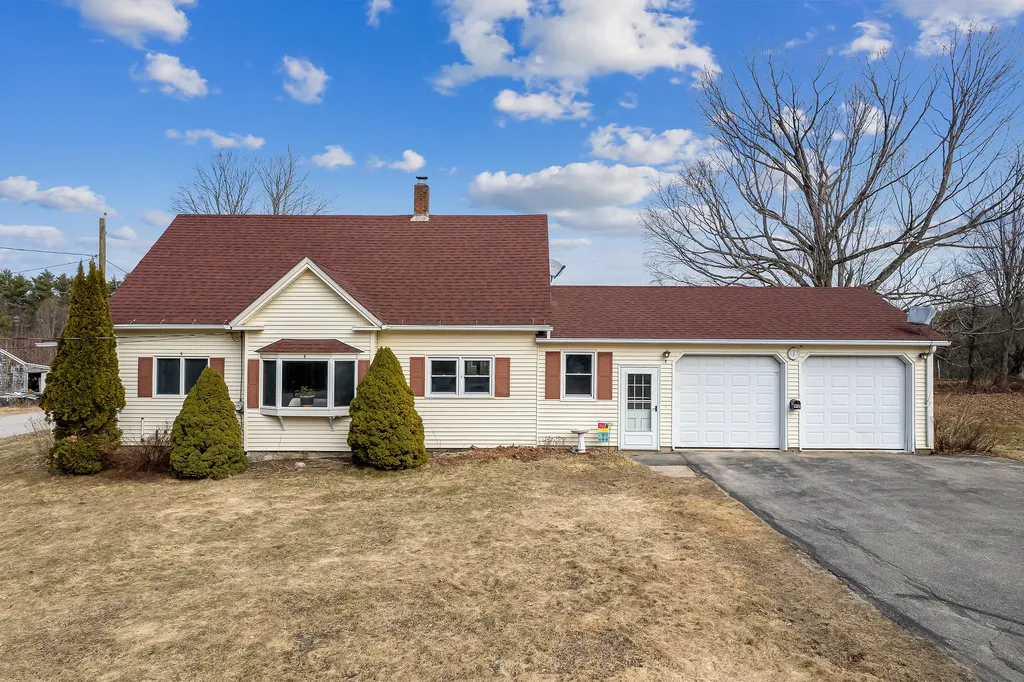 92 Strout Road Poland ME 04274