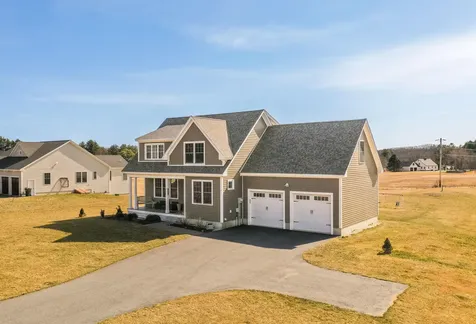 25 Seward Farm Lane Kittery ME 03904