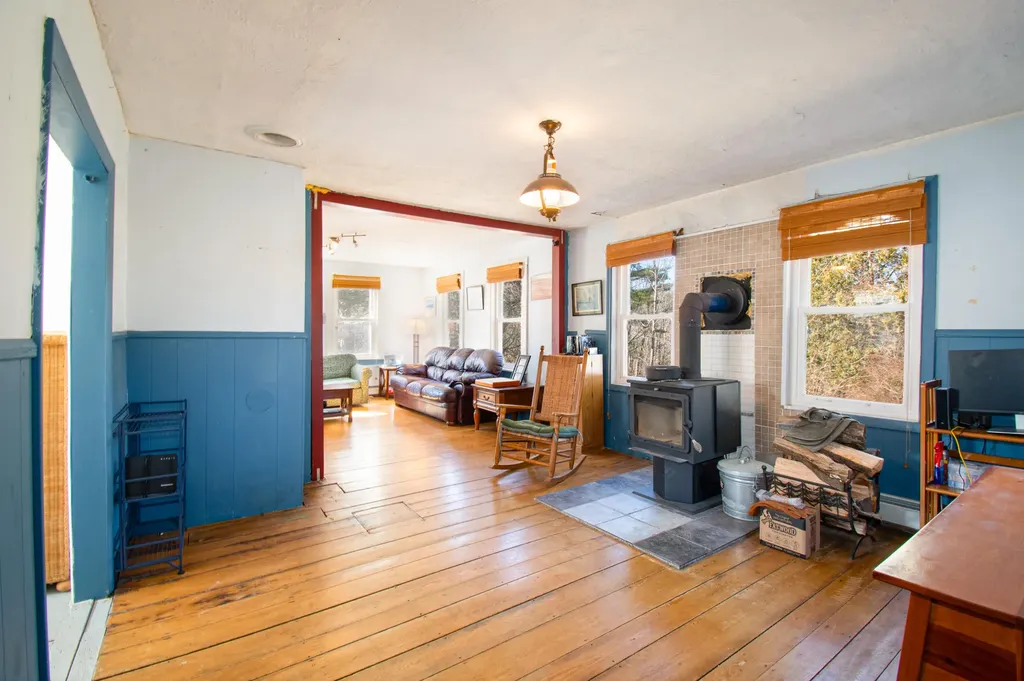 18 Ludwig Road Dresden ME 04342