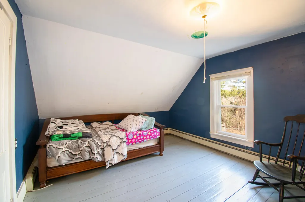 18 Ludwig Road Dresden ME 04342