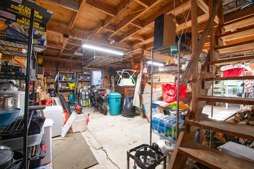 18 Ludwig Road Dresden ME 04342