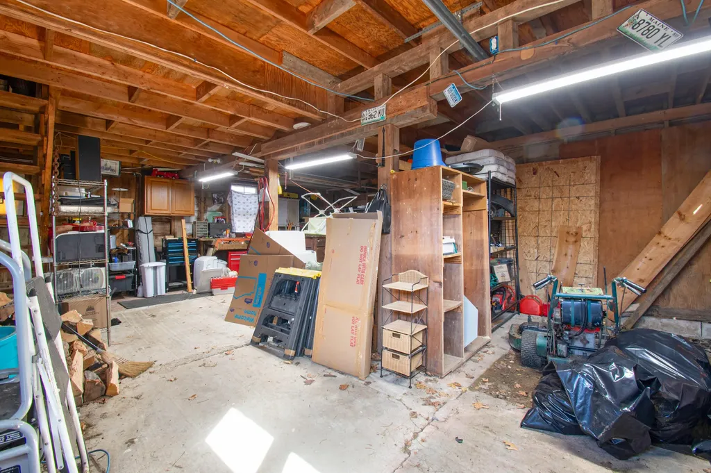 18 Ludwig Road Dresden ME 04342