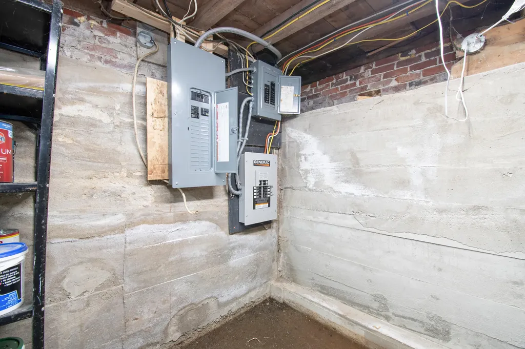 18 Ludwig Road Dresden ME 04342