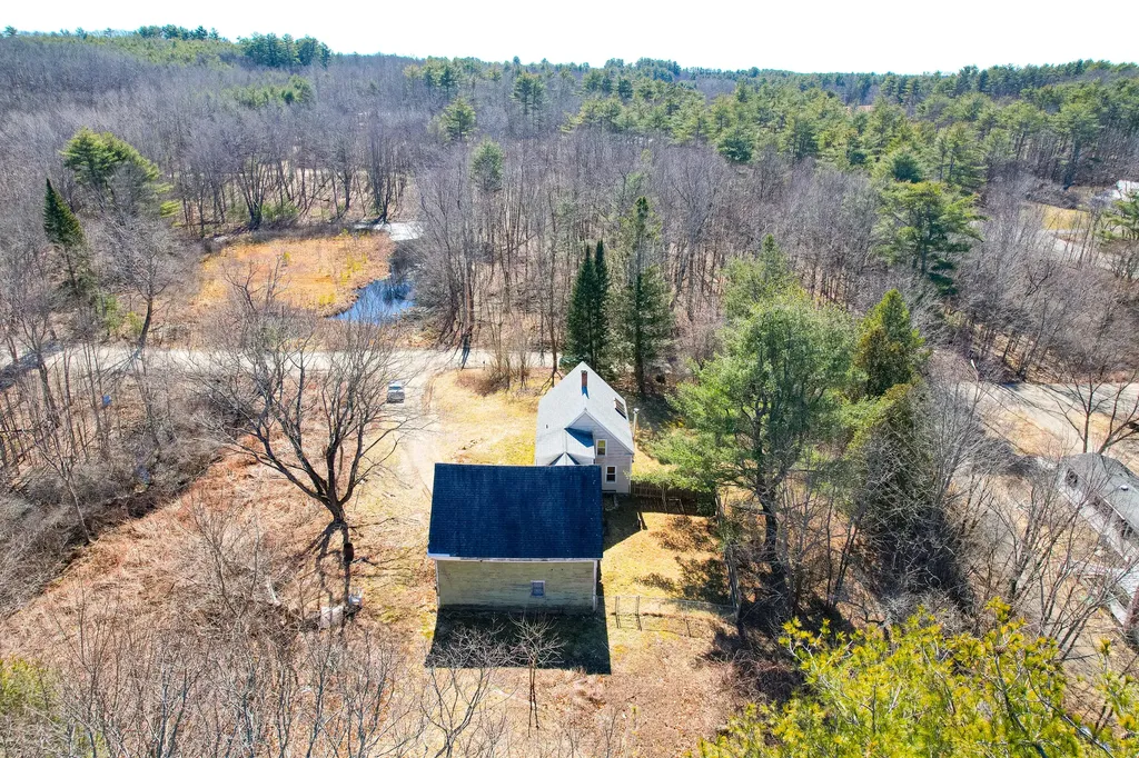 18 Ludwig Road Dresden ME 04342