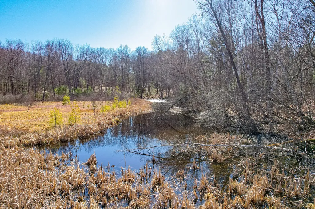 18 Ludwig Road Dresden ME 04342