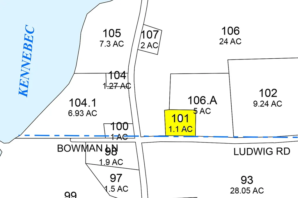 18 Ludwig Road Dresden ME 04342