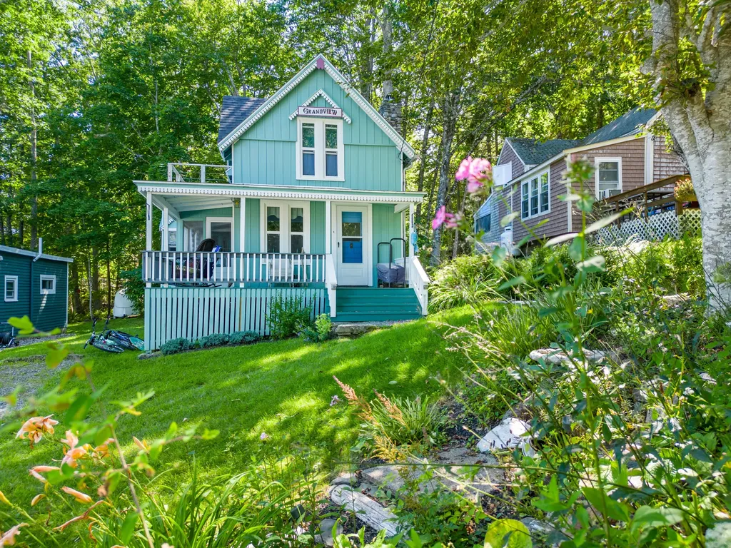 11 Park Street Northport ME 04849