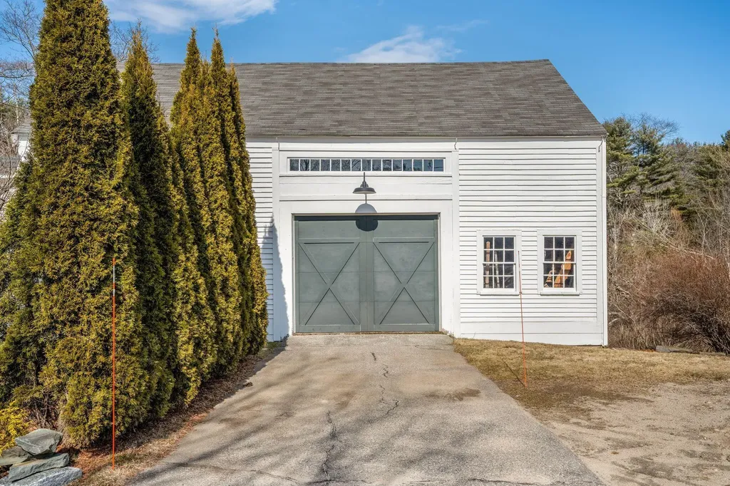142 Port Road Kennebunk ME 04043