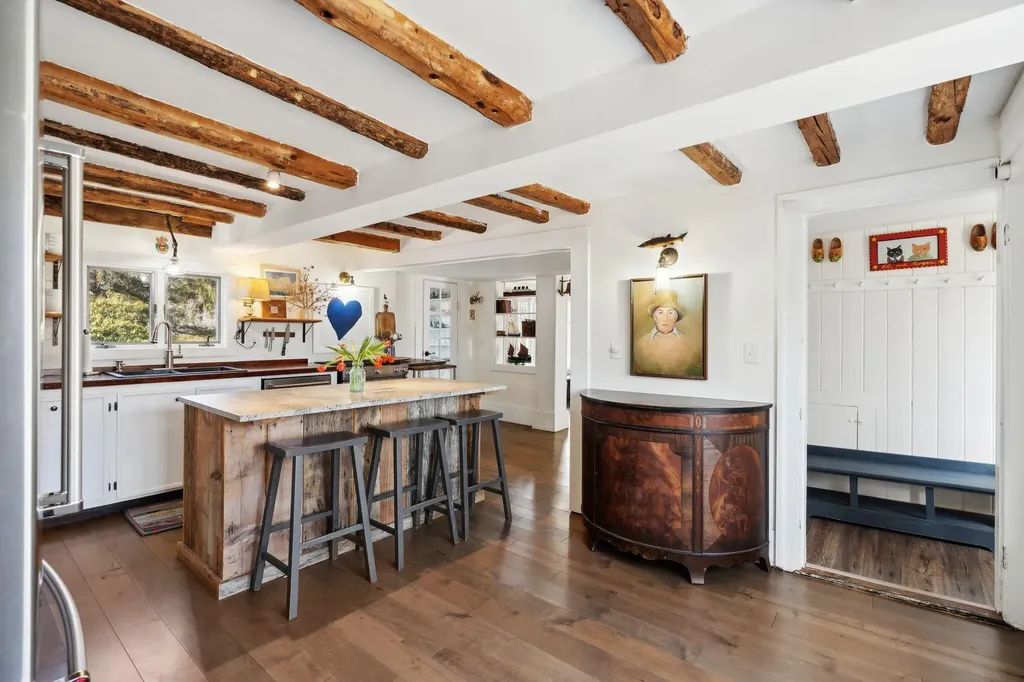 142 Port Road Kennebunk ME 04043