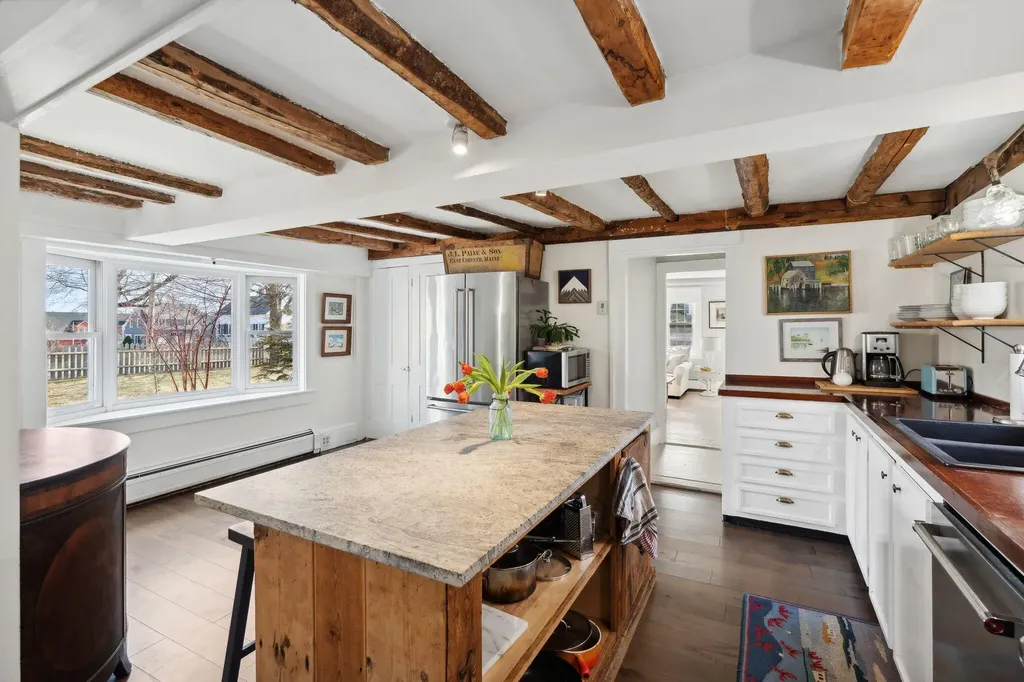 142 Port Road Kennebunk ME 04043