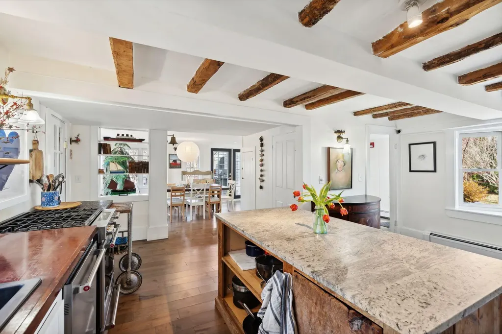 142 Port Road Kennebunk ME 04043