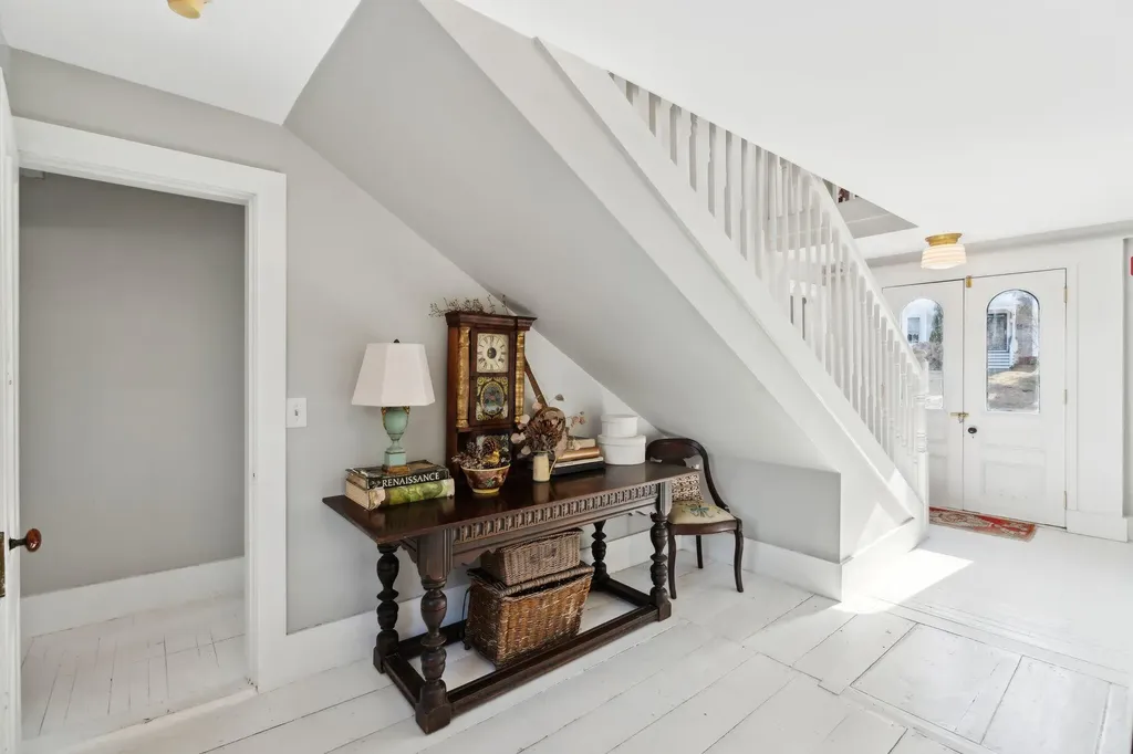 142 Port Road Kennebunk ME 04043