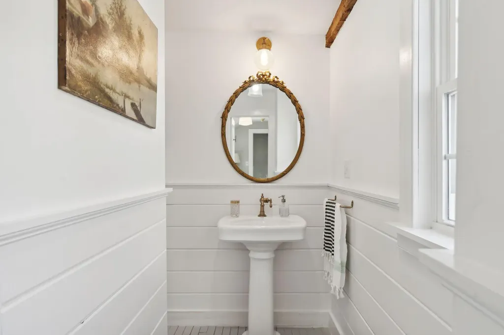 142 Port Road Kennebunk ME 04043