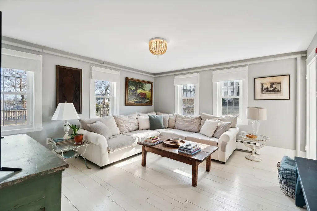 142 Port Road Kennebunk ME 04043