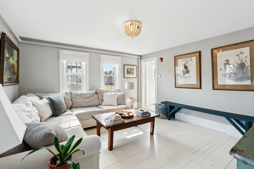 142 Port Road Kennebunk ME 04043
