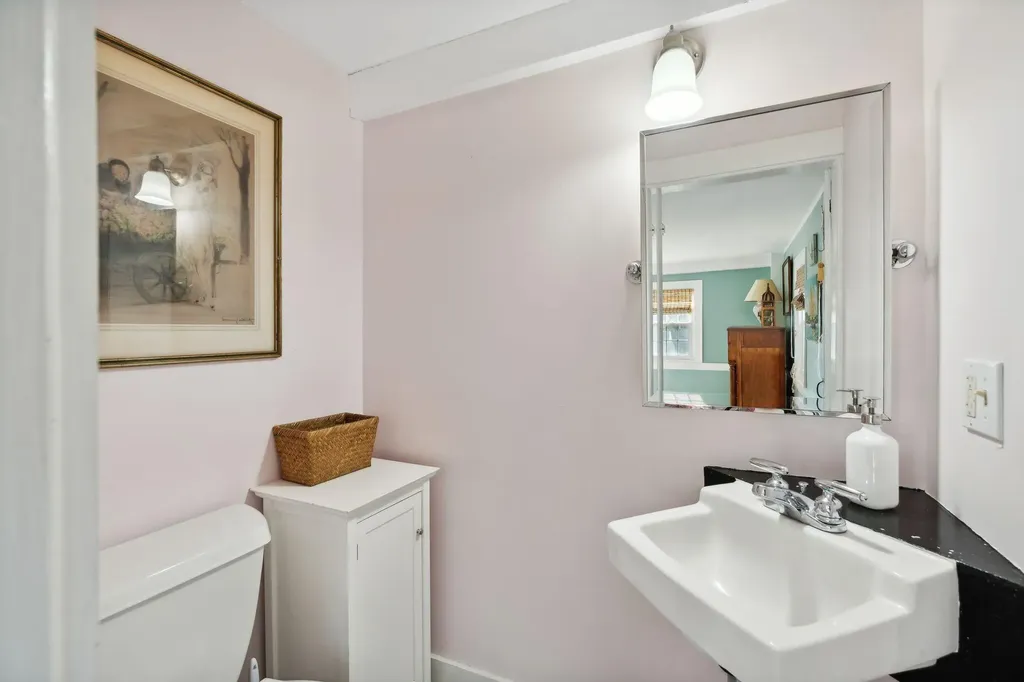 142 Port Road Kennebunk ME 04043
