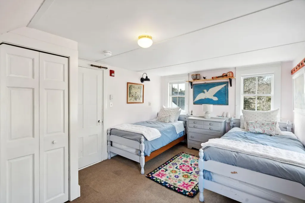 142 Port Road Kennebunk ME 04043