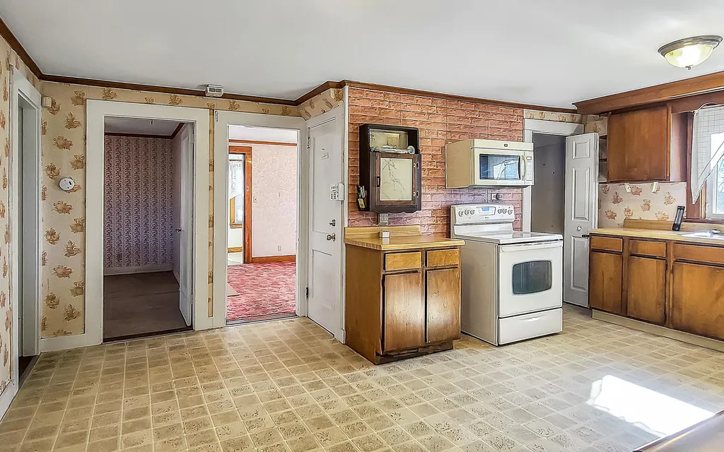 44 Metcalf Road Winthrop ME 04364