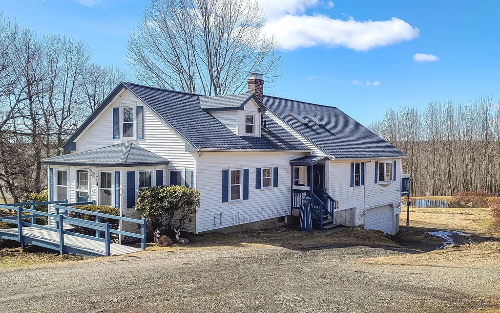 44 Metcalf Road Winthrop ME 04364