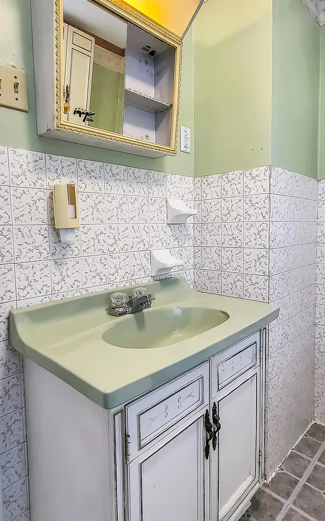 44 Metcalf Road Winthrop ME 04364