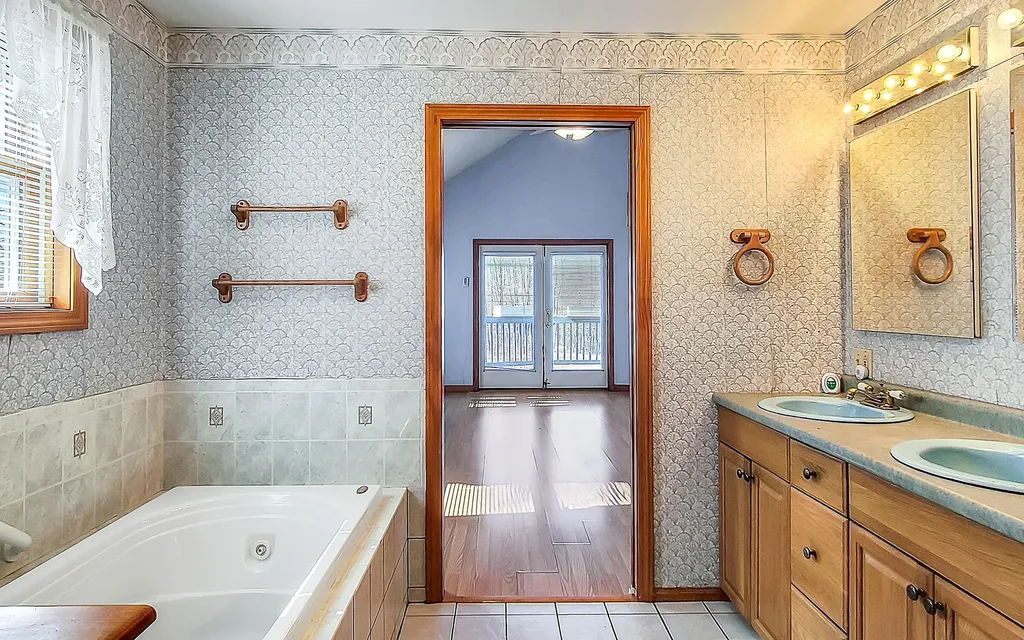44 Metcalf Road Winthrop ME 04364