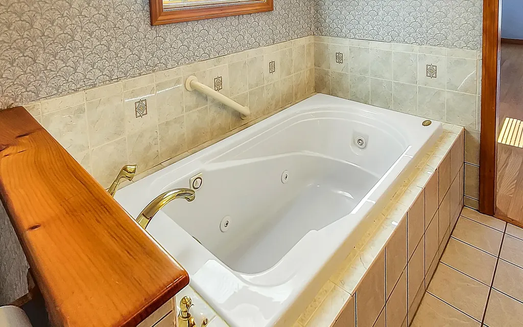 44 Metcalf Road Winthrop ME 04364