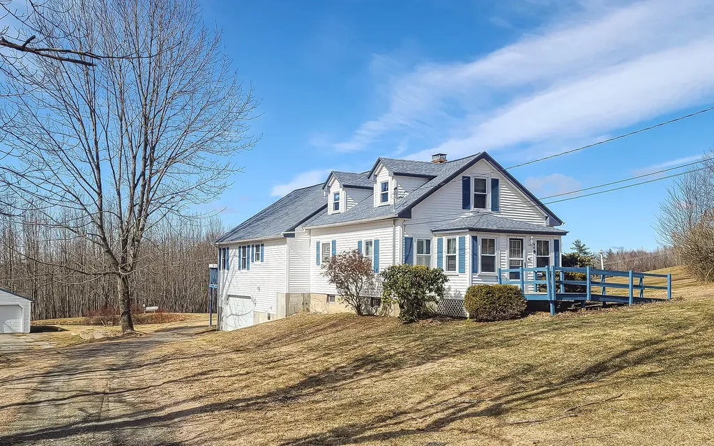 44 Metcalf Road Winthrop ME 04364