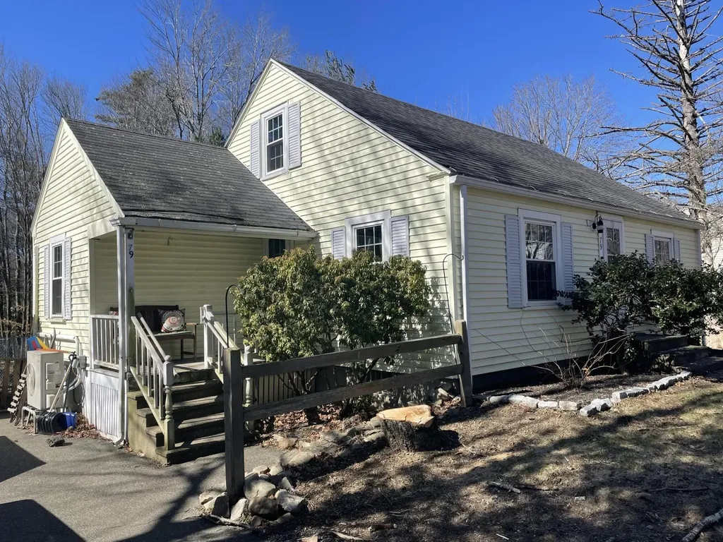 79 York Street York ME 03909