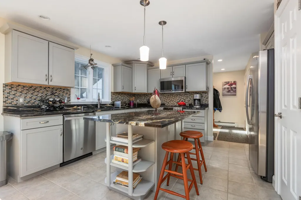 316 Holmes Road Scarborough ME 04074