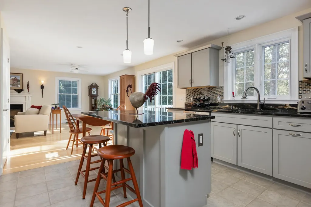 316 Holmes Road Scarborough ME 04074