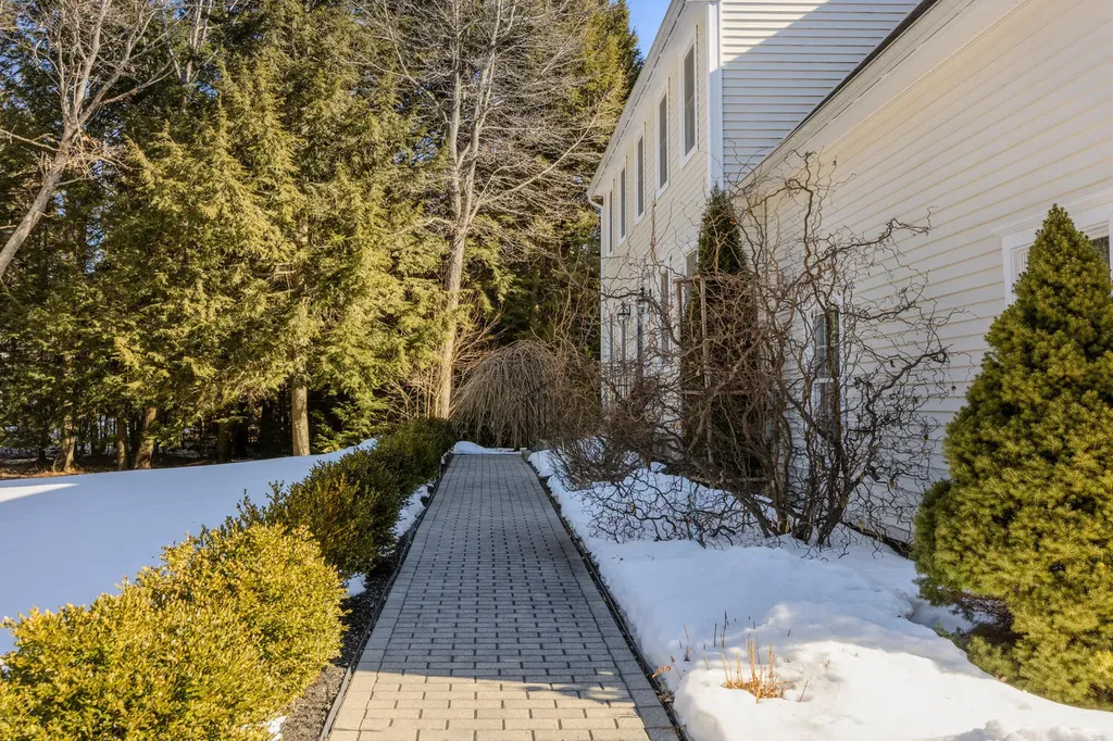 316 Holmes Road Scarborough ME 04074